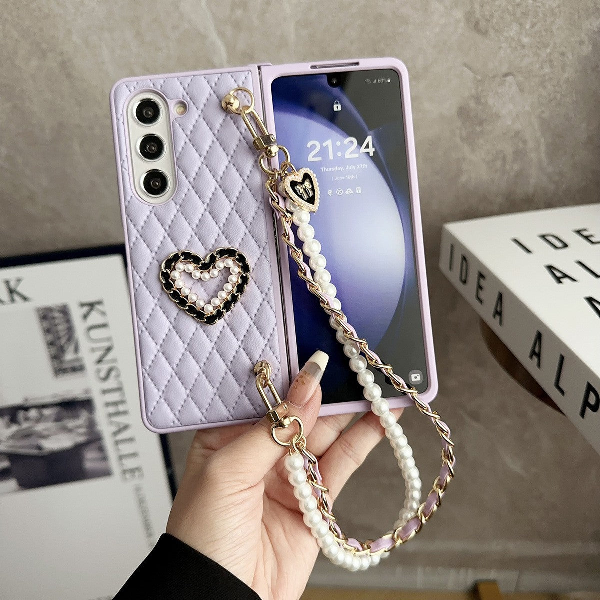 Elegant Pearl Charm Quilted Case - Samsung
