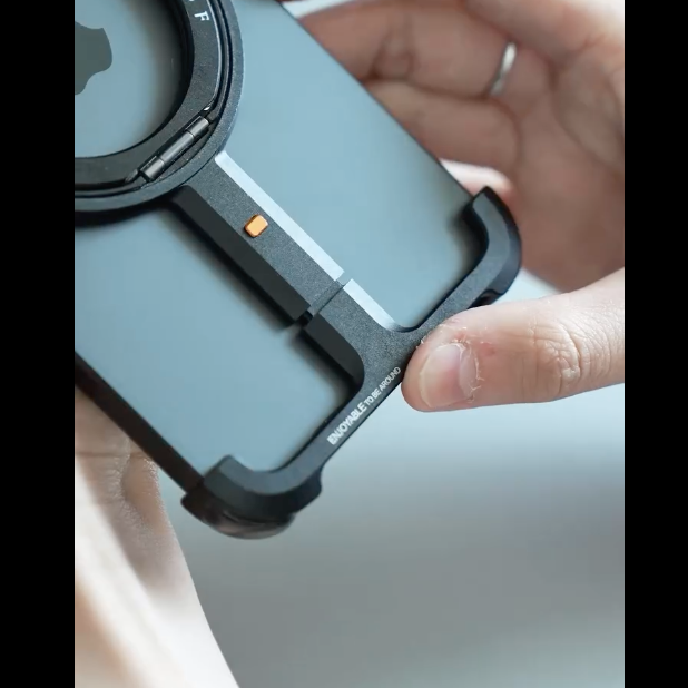 Ingenious Sliding Lens Frame Case - iPhone