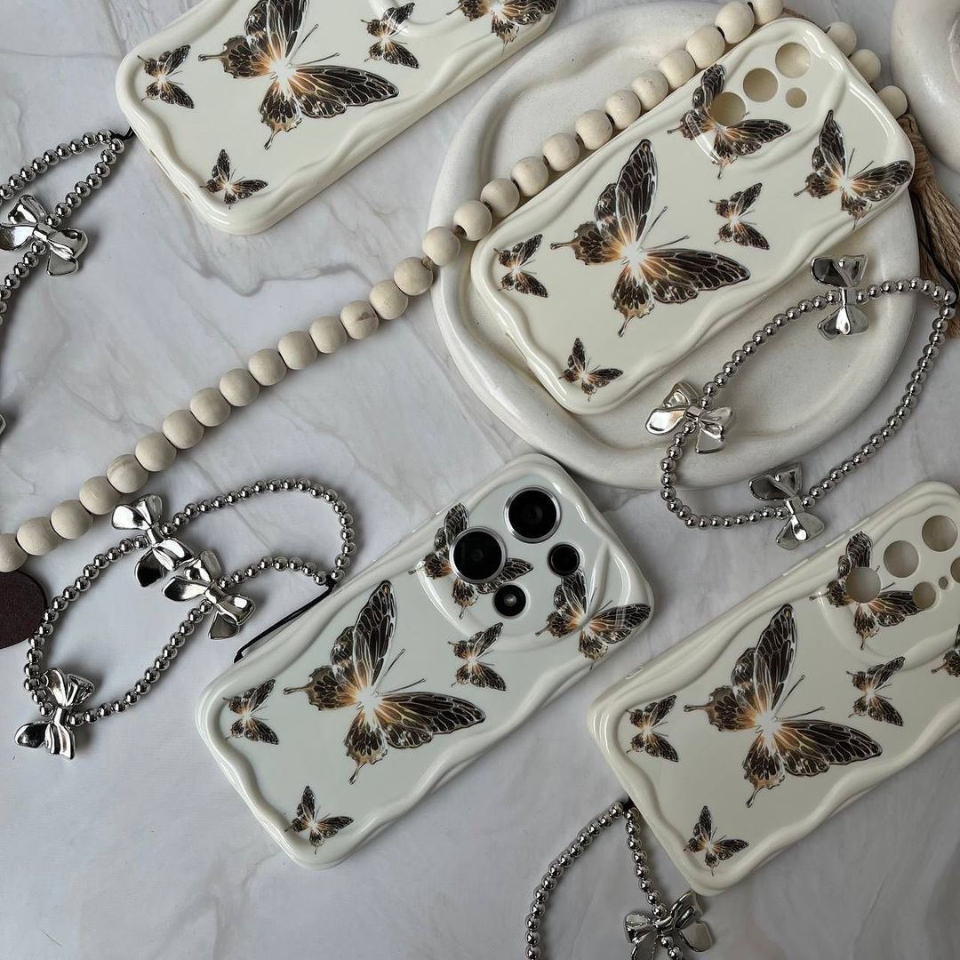 Golden Butterfly Frame with Pendant - OnePlus