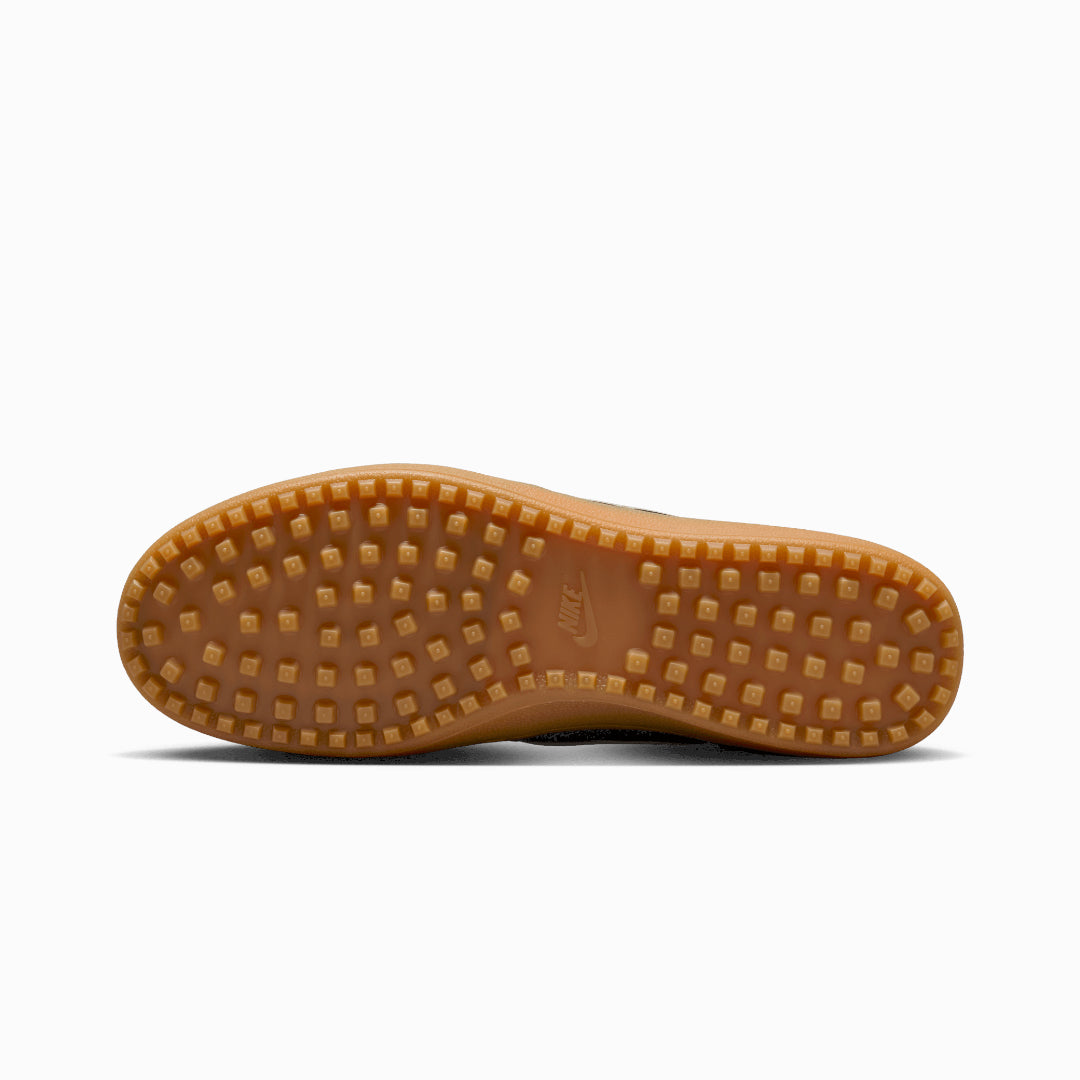 NIKE | FIELD GENERAL { BLACK/WHITE-GUM LIGHT BROWN