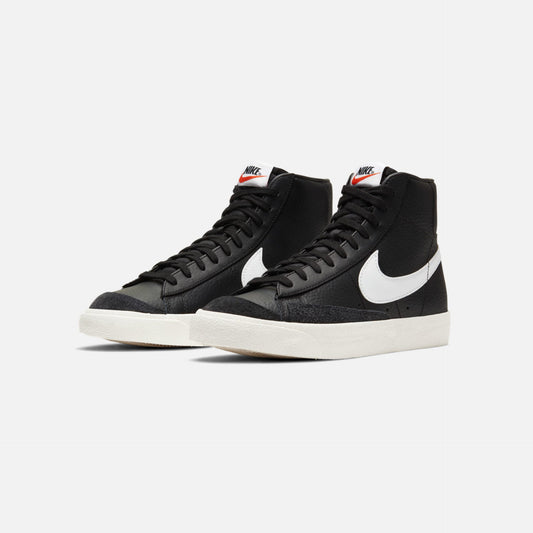 Nike | BLAZER MID '77 VINTAGE