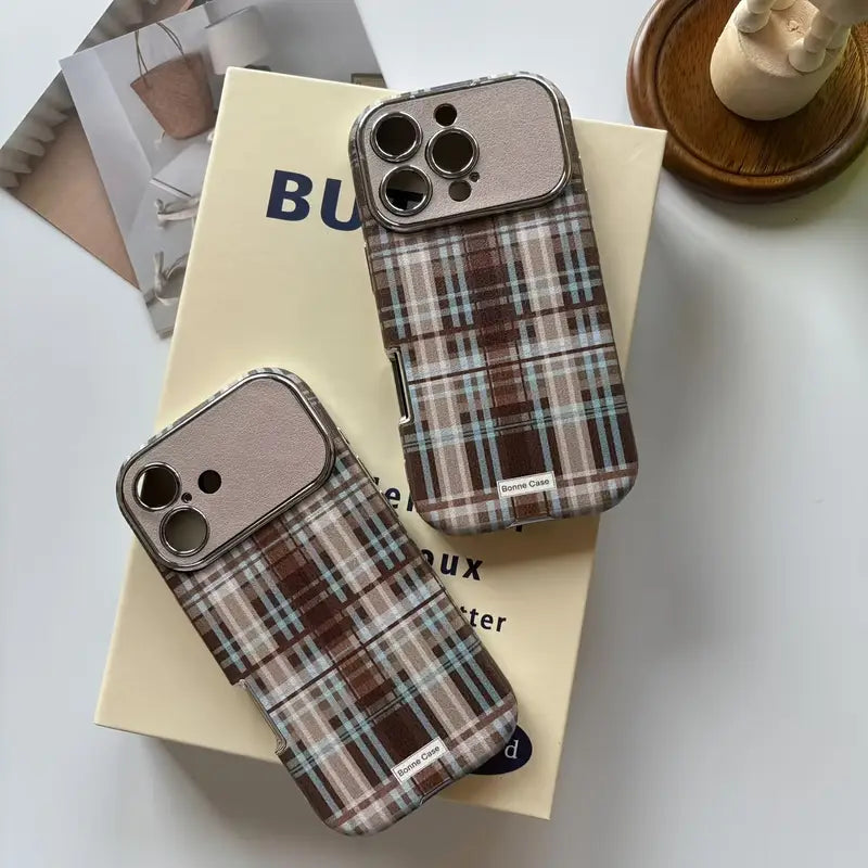 Vintage Chic Plaid Designer Case