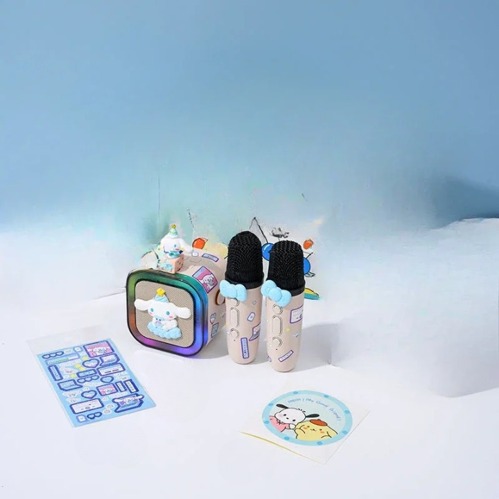 Hello Kitty Wireless Microphone And Speaker Set