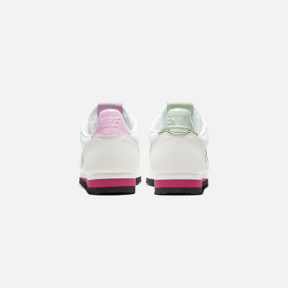 Nike | CLASSIC CORTEZ SE VALENTINES DAY