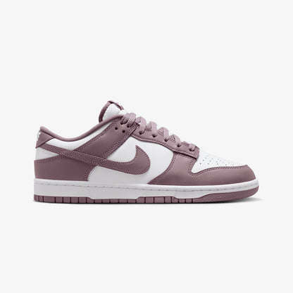 NIKE | DUNK LOW RETRO { WHITE/WHITE/TAUPE GREY
